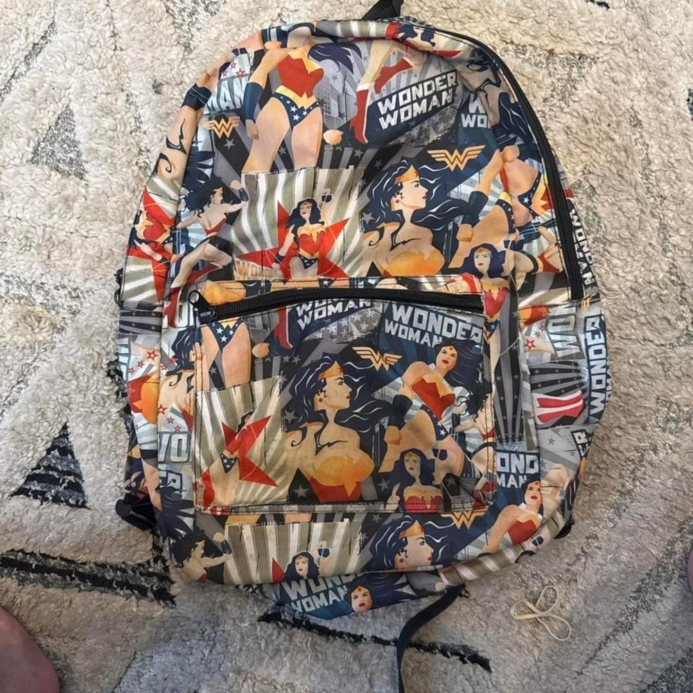 DC Wonder Woman Backpack‎